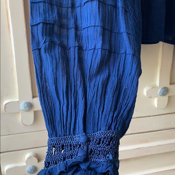 Top - Picture 3 of 5